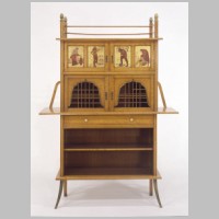 Godwin, Cabinet, photo on collections.vam.ac.uk,3.jpg